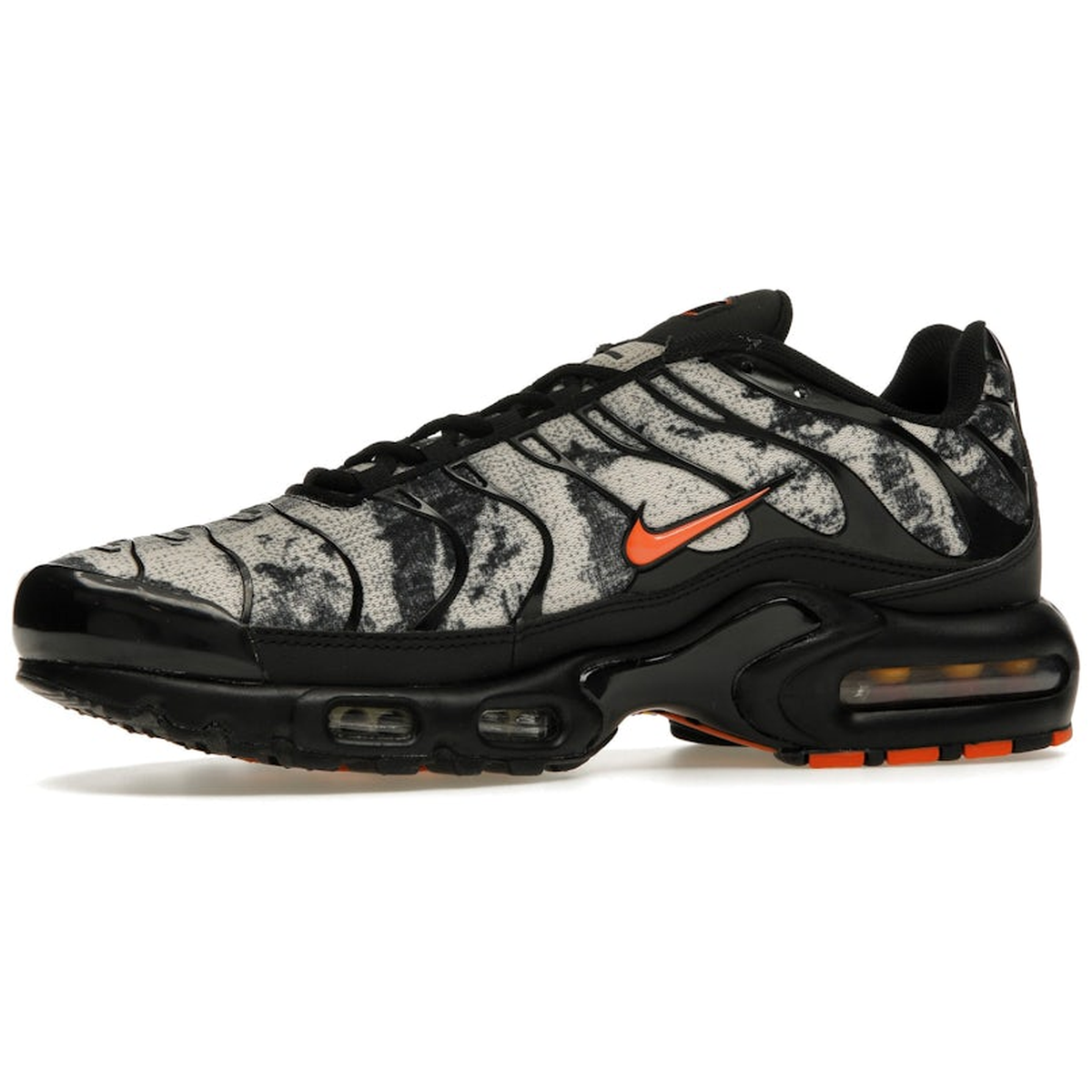 Thumbnail af Nike Air Max Plus Camo Black Safety Orange 3